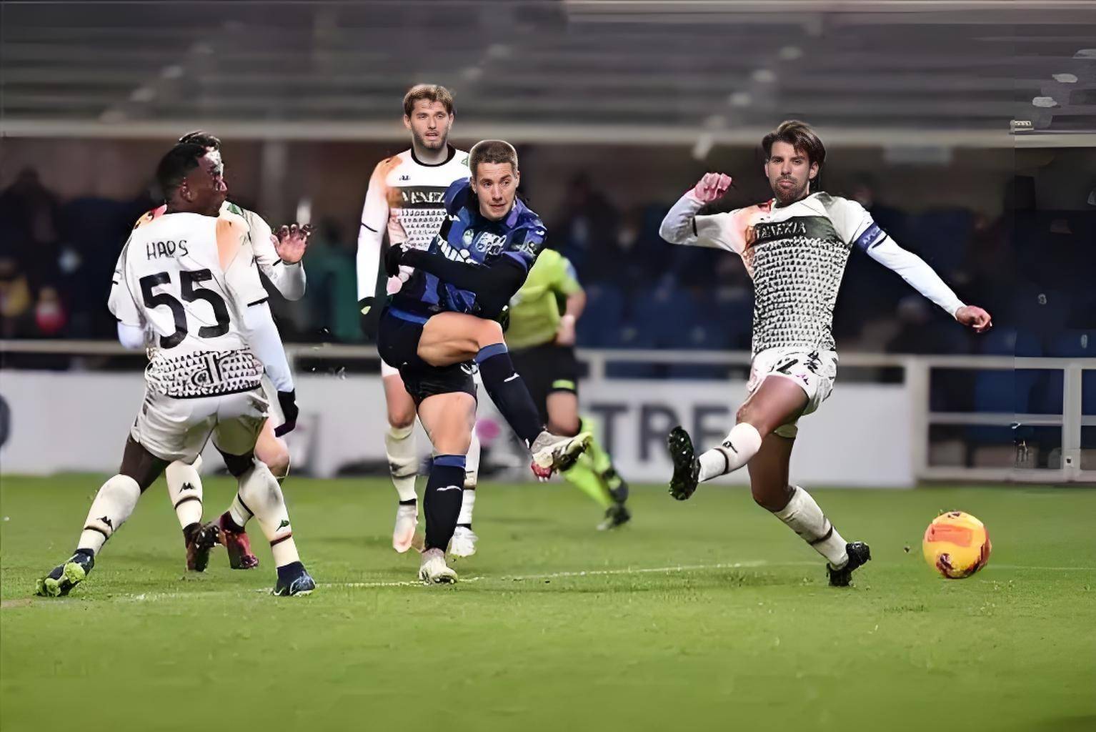 米兰体育入口-意甲比赛专辑，球员们分析战术创新带来的变化的简单介绍