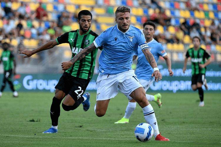 米兰体育官方网址入口-英超背水一战，教练谈战术调整