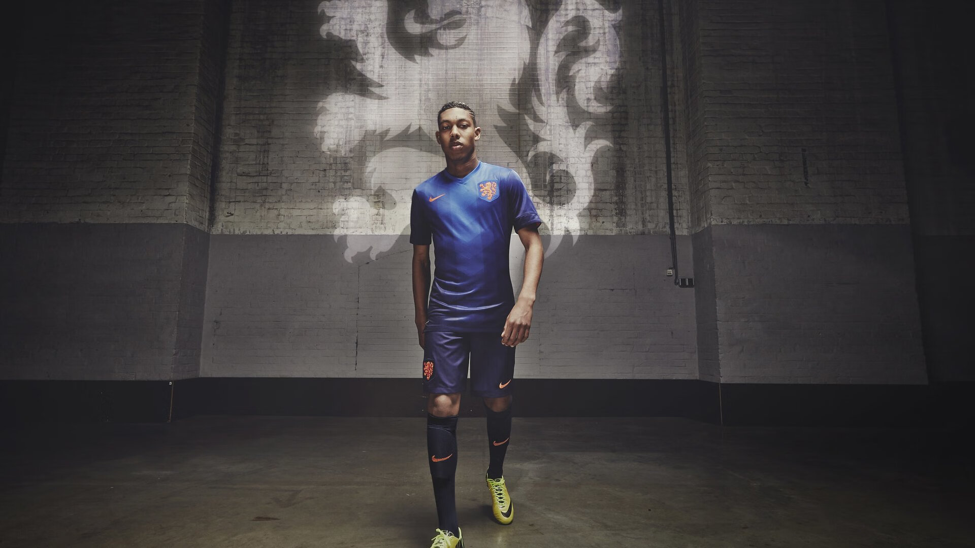 米兰体育app官网-CS2 战队调整阵容追求突破，cs2游戏