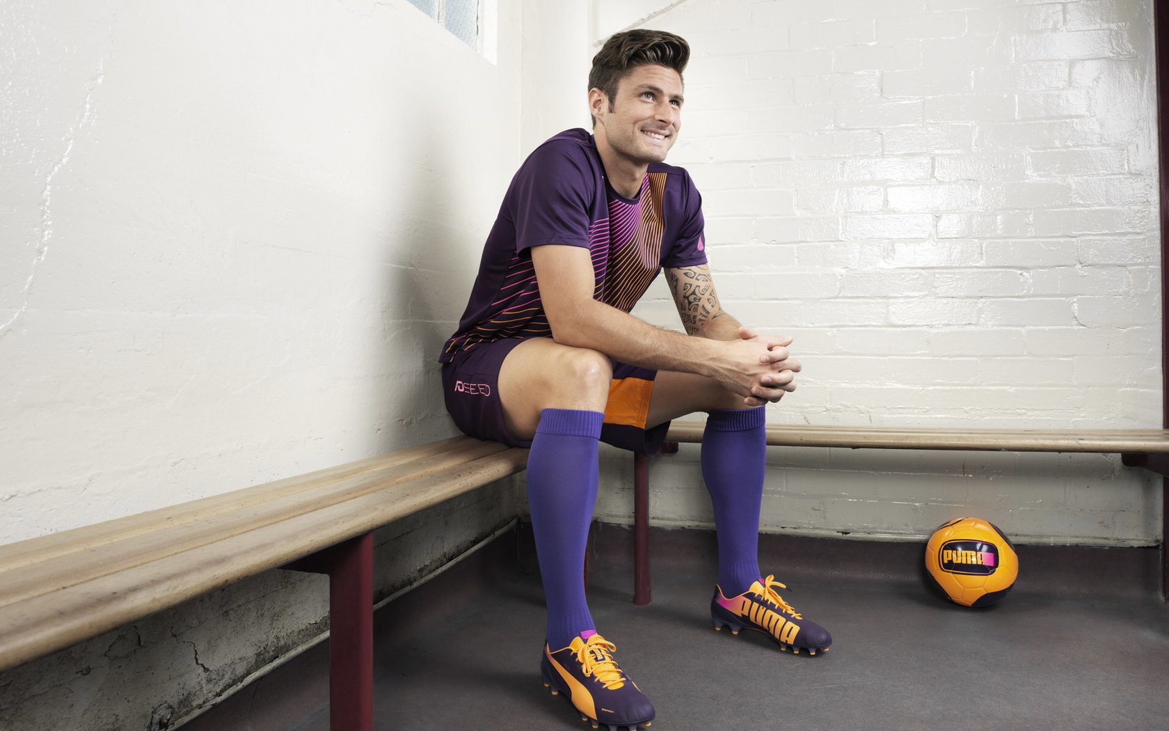 “德甲激战正酣，胜负关系到排名变化”，德甲战况