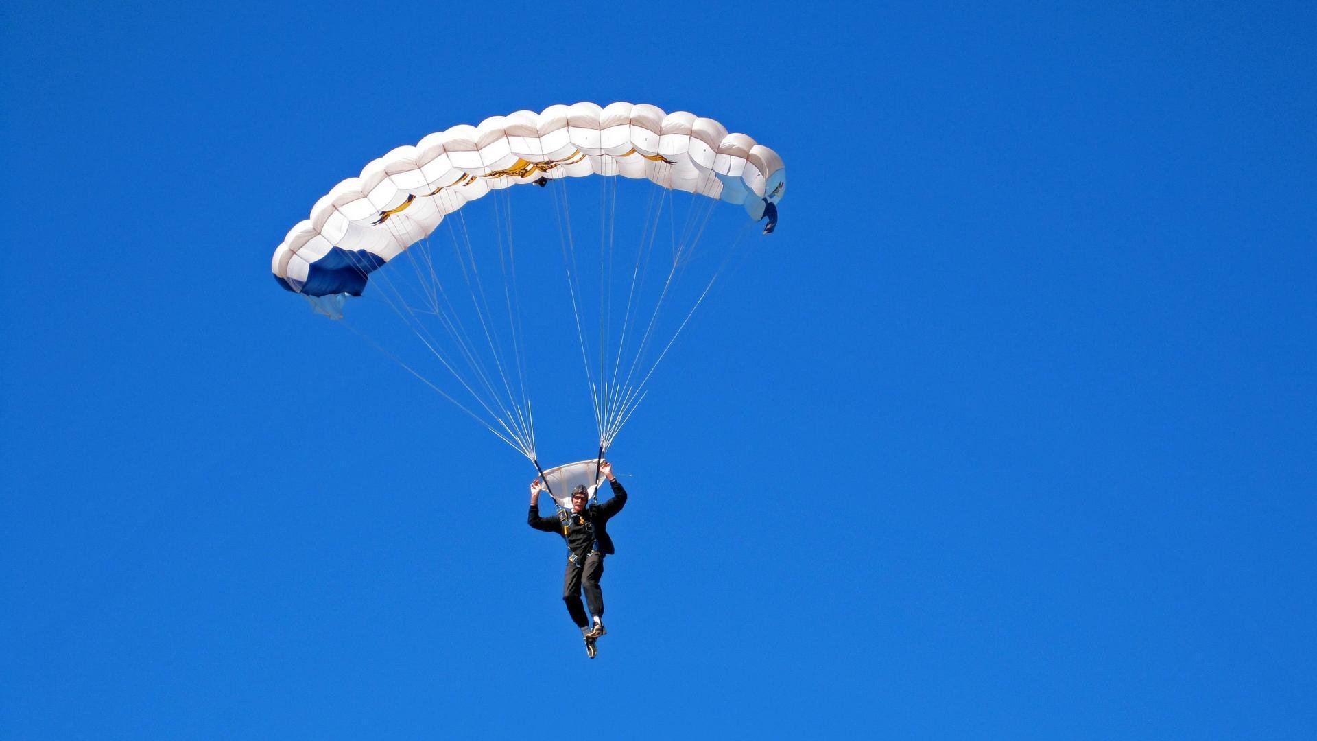 全国青年羽毛球锦标赛成功举办，赛况激烈，2021全国青少年羽毛球比赛